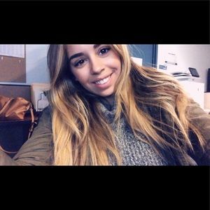 Meet your Posher, Samantha